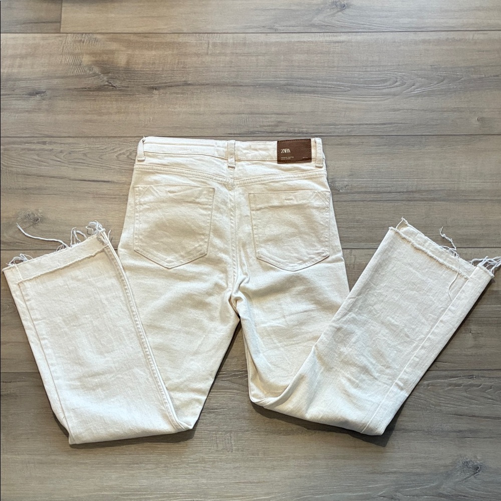 Zara Cream Denim with Brown Label with Uneven High/Low Hem Size US 4